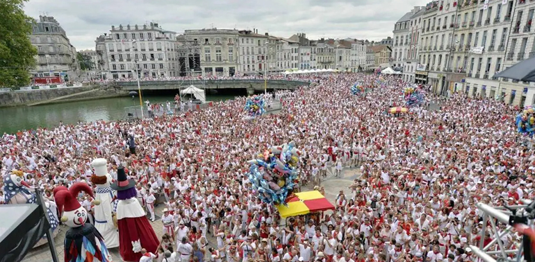 Réservez votre taxi pour les Fêtes de Bayonne